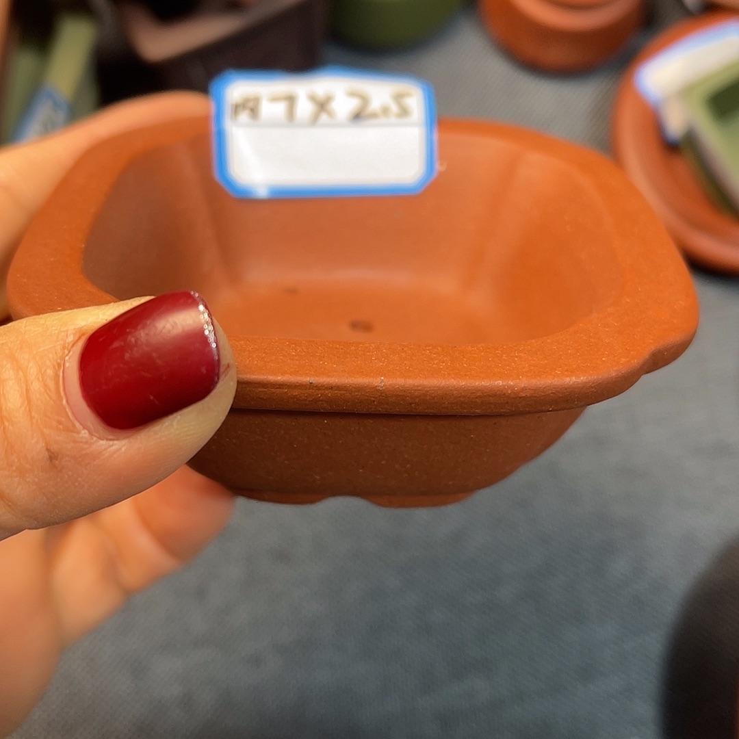 精选紫砂撇口小四方盆