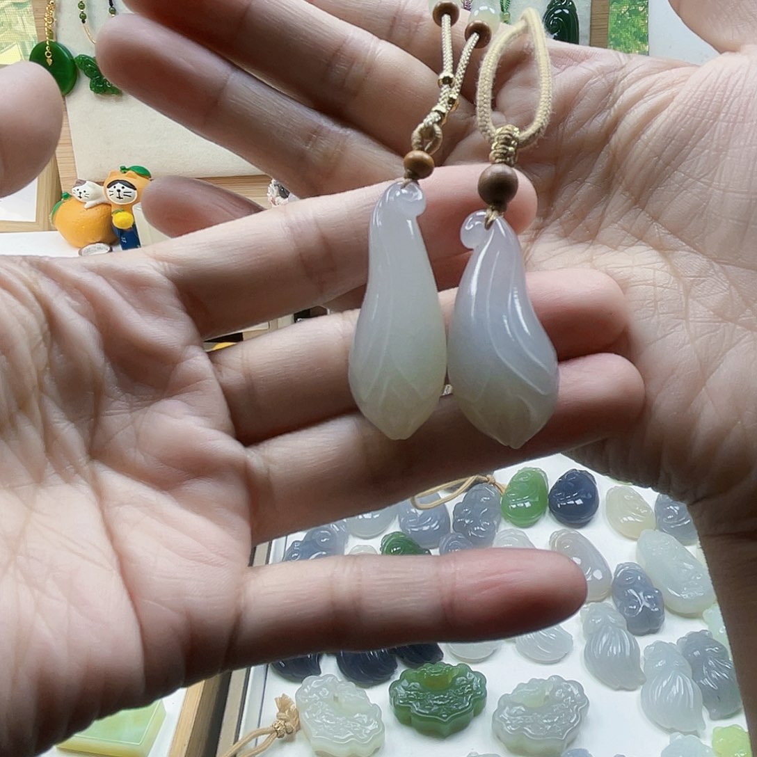 就***摆和田玉未镶嵌吊坠(不含链)