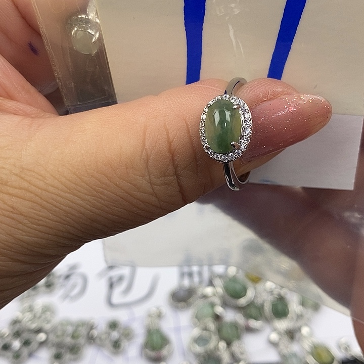 未镶嵌戒指翡翠缅甸