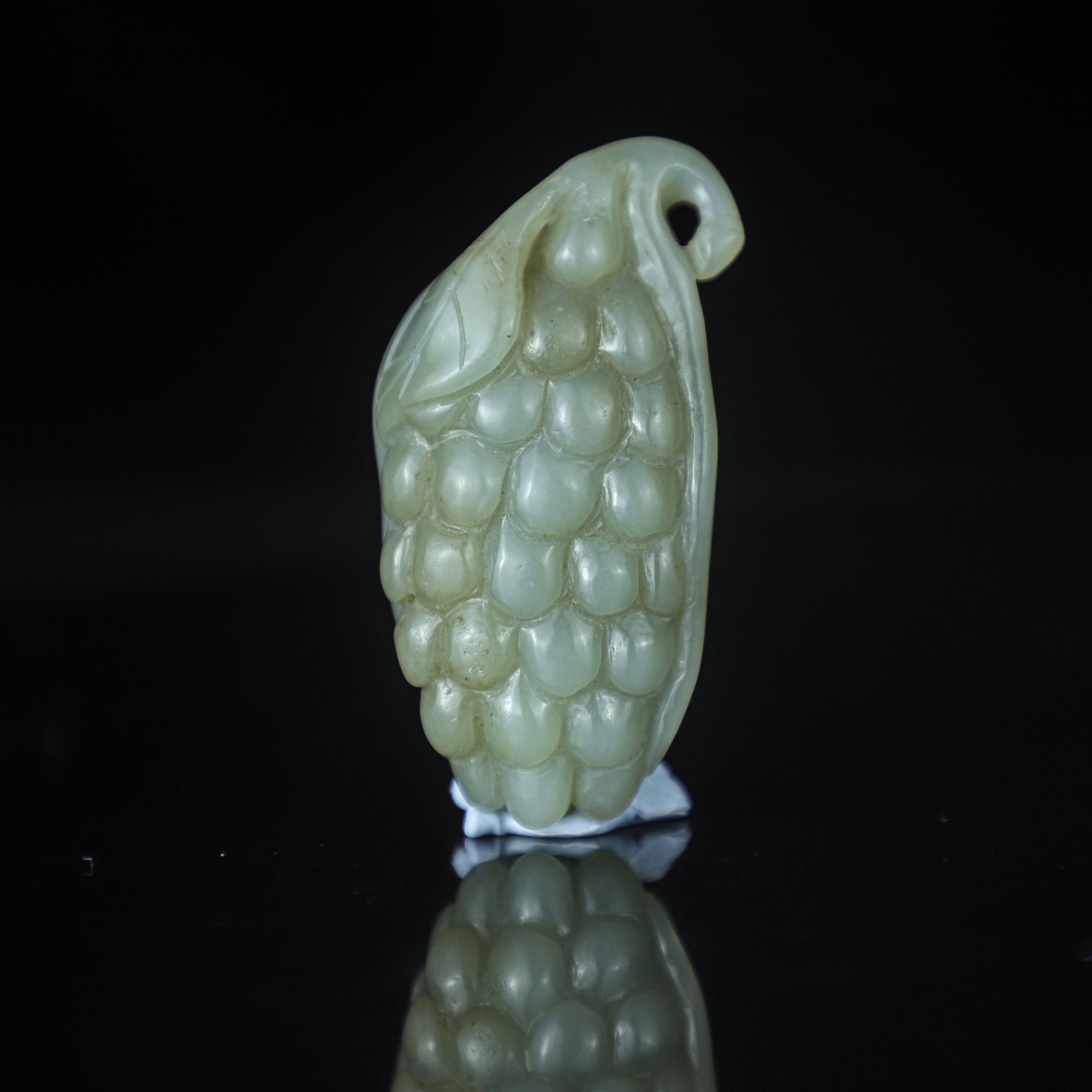 TCWWA09734清晚和田白玉葡萄挂件