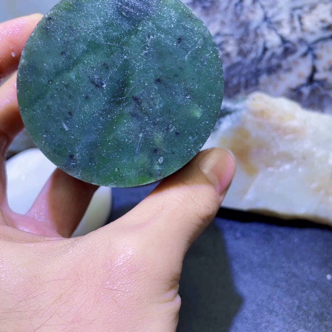 和田玉未镶嵌珠宝半成品