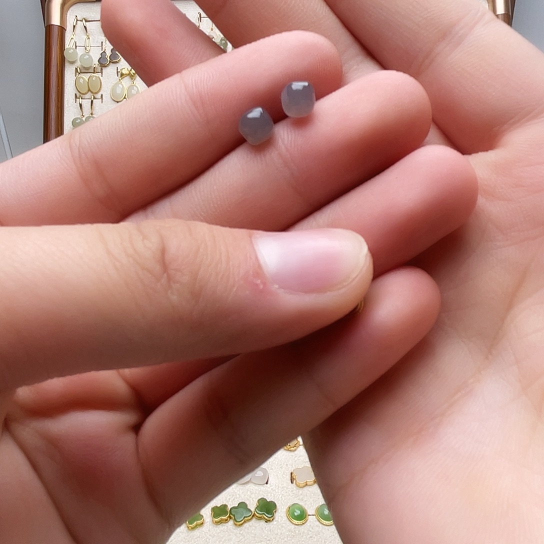 银S925镶嵌和田玉耳饰