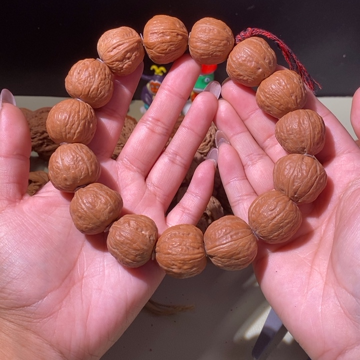 文玩核桃手串……19