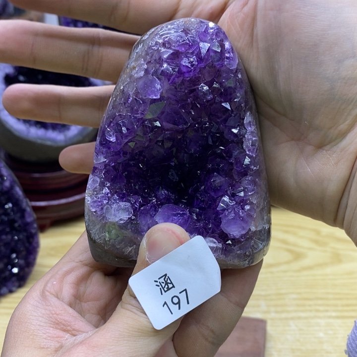 未镶嵌紫晶大型摆件（非配饰）