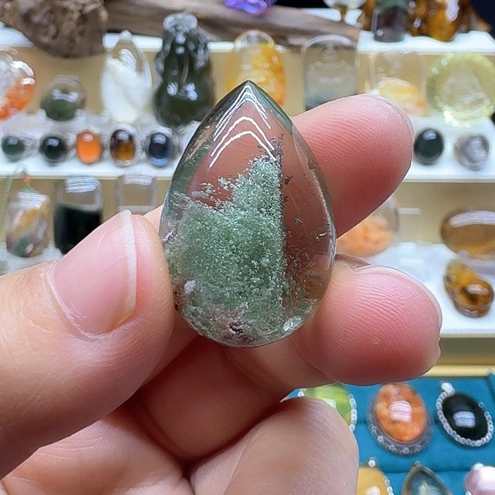 水晶吊坠(赠链)银S925镶嵌吊坠