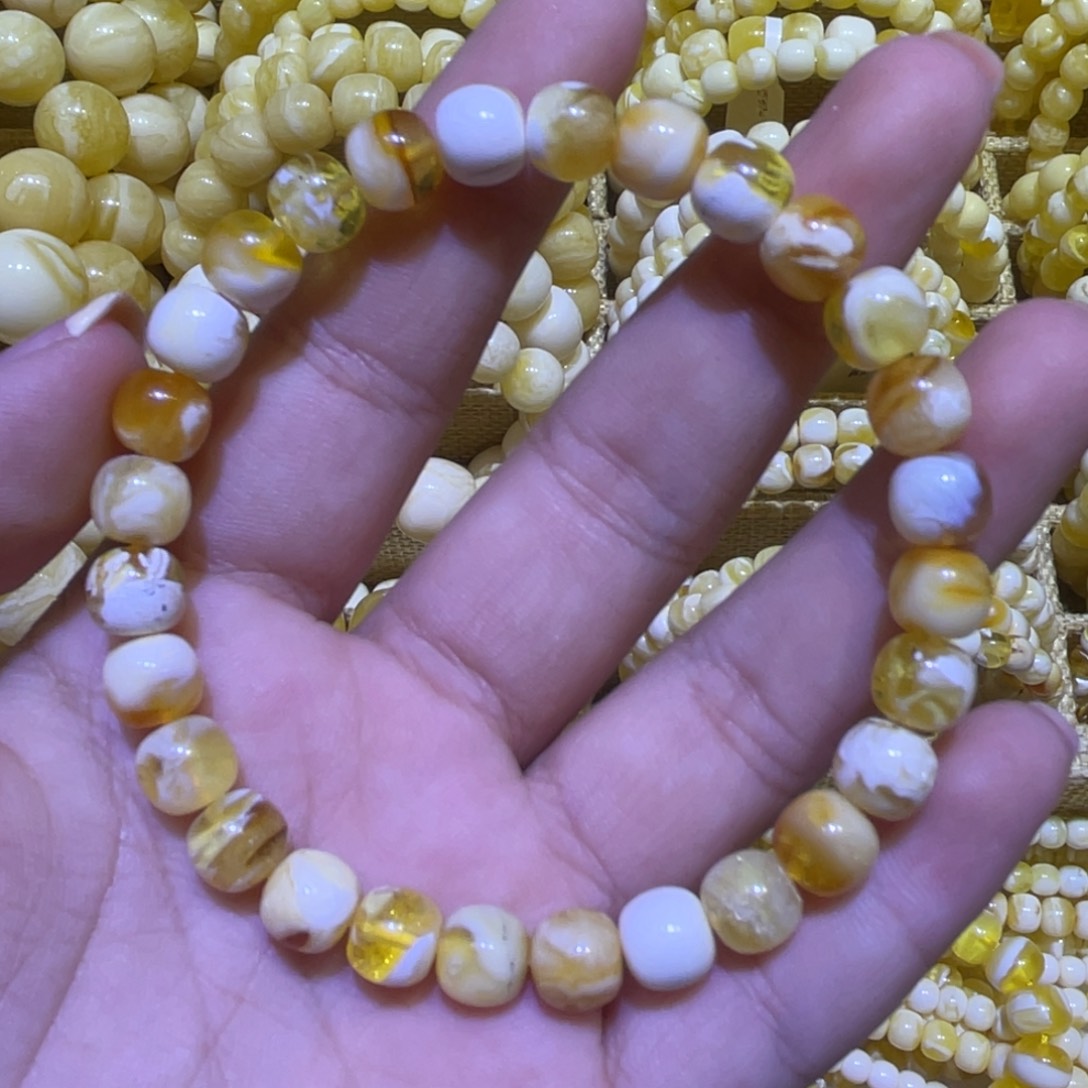 手绳琥珀未镶嵌7.7m