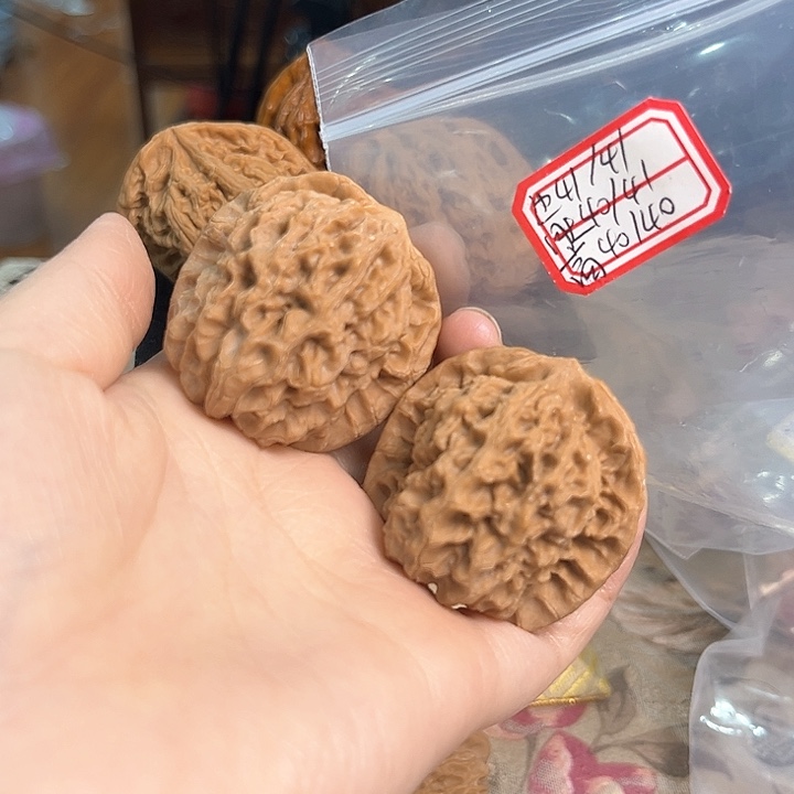 文玩核桃把件非嫁接马老四