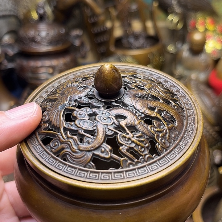 精美铜器批发档口
