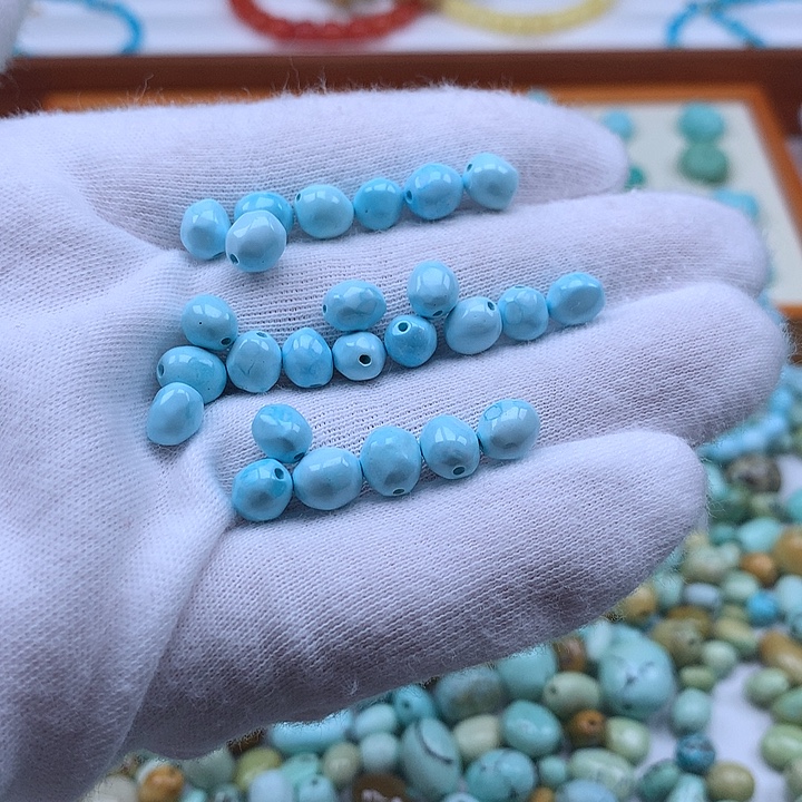 生***.绿松石未镶嵌珠宝奇石