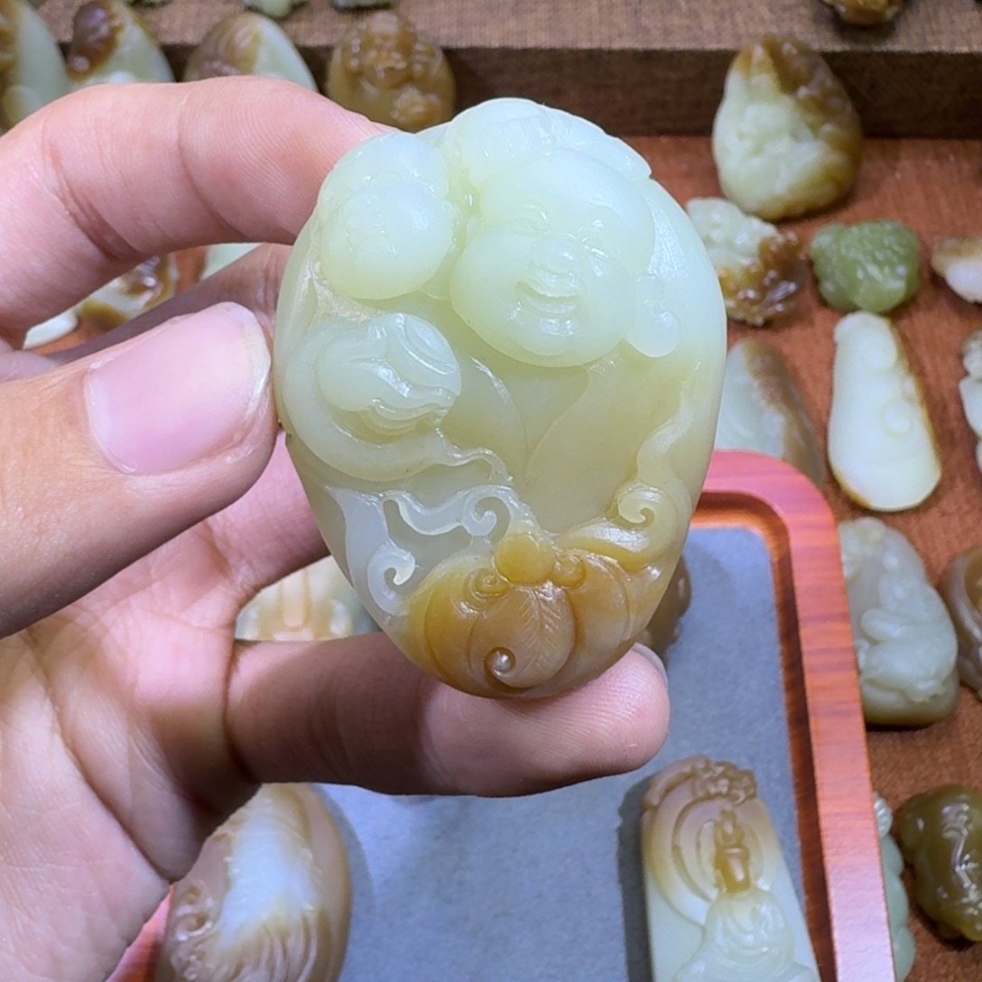 请***️和田玉未镶嵌颈饰