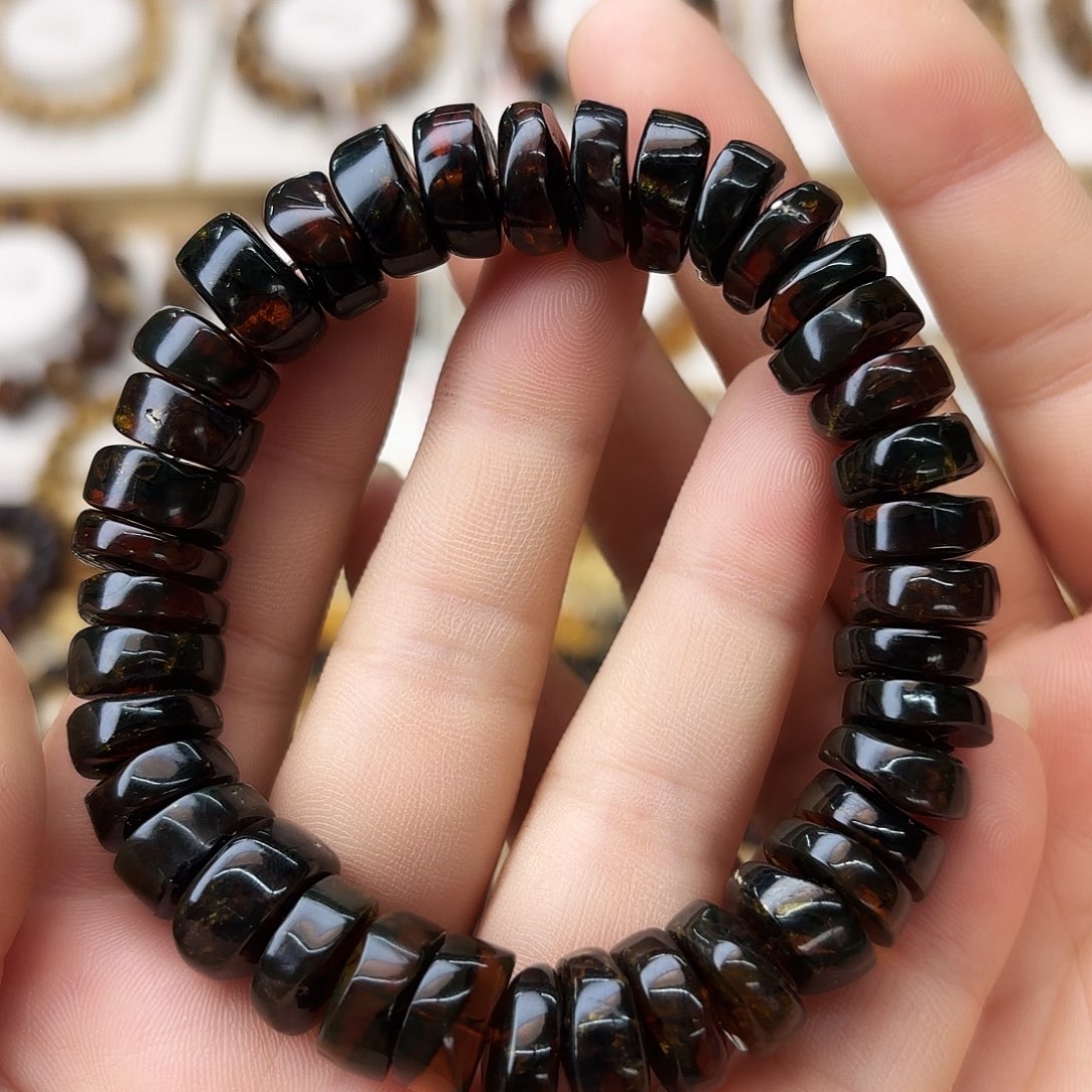 琥珀未镶嵌裸石十二