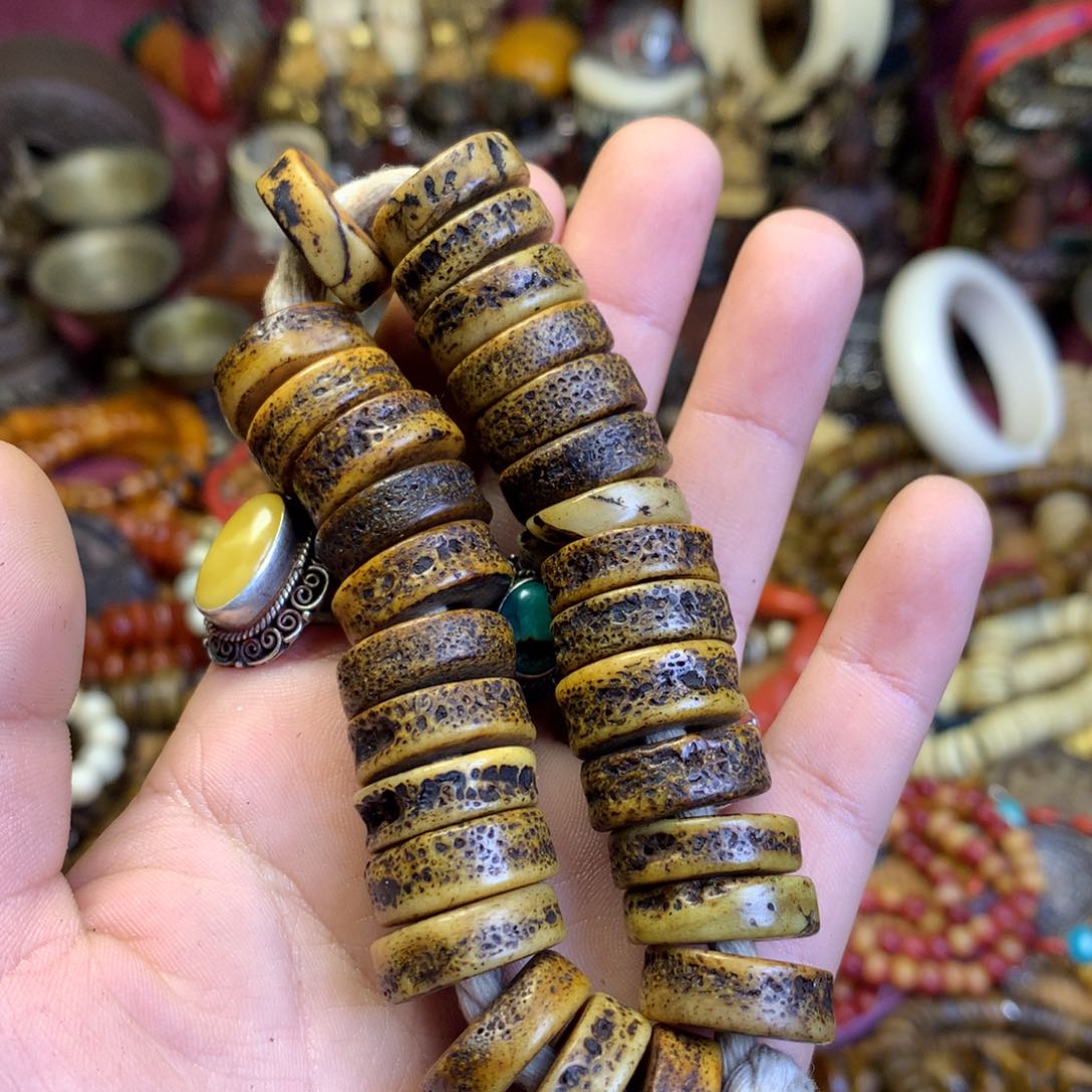 星月菩提吊坠藏传原生态喜马拉雅艺术品