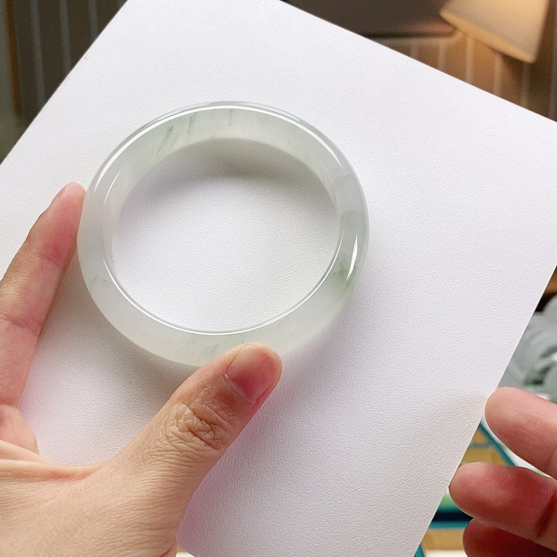 石英质玉手镯未镶嵌59.8