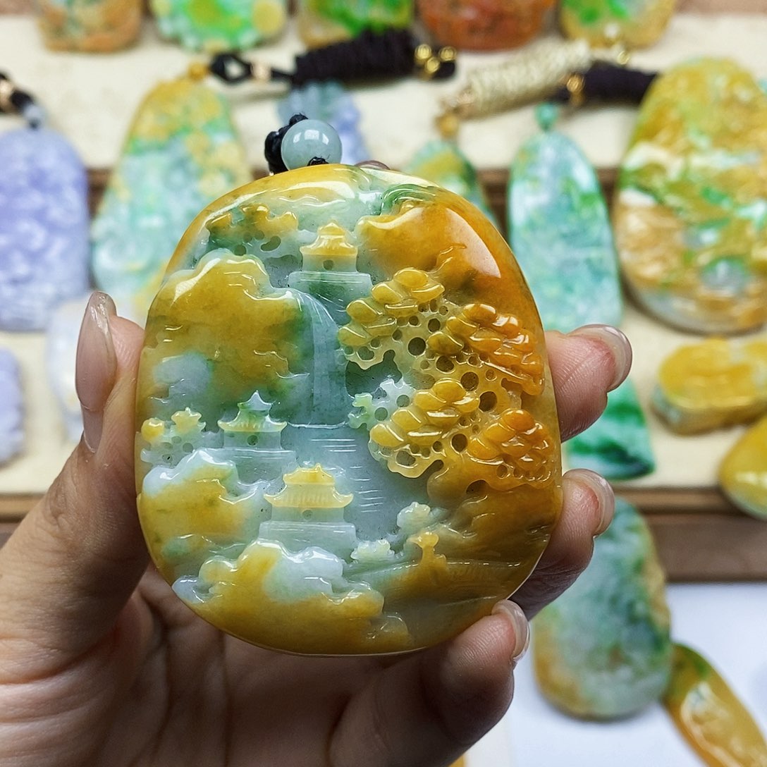 颈饰未镶嵌翡翠翡翠