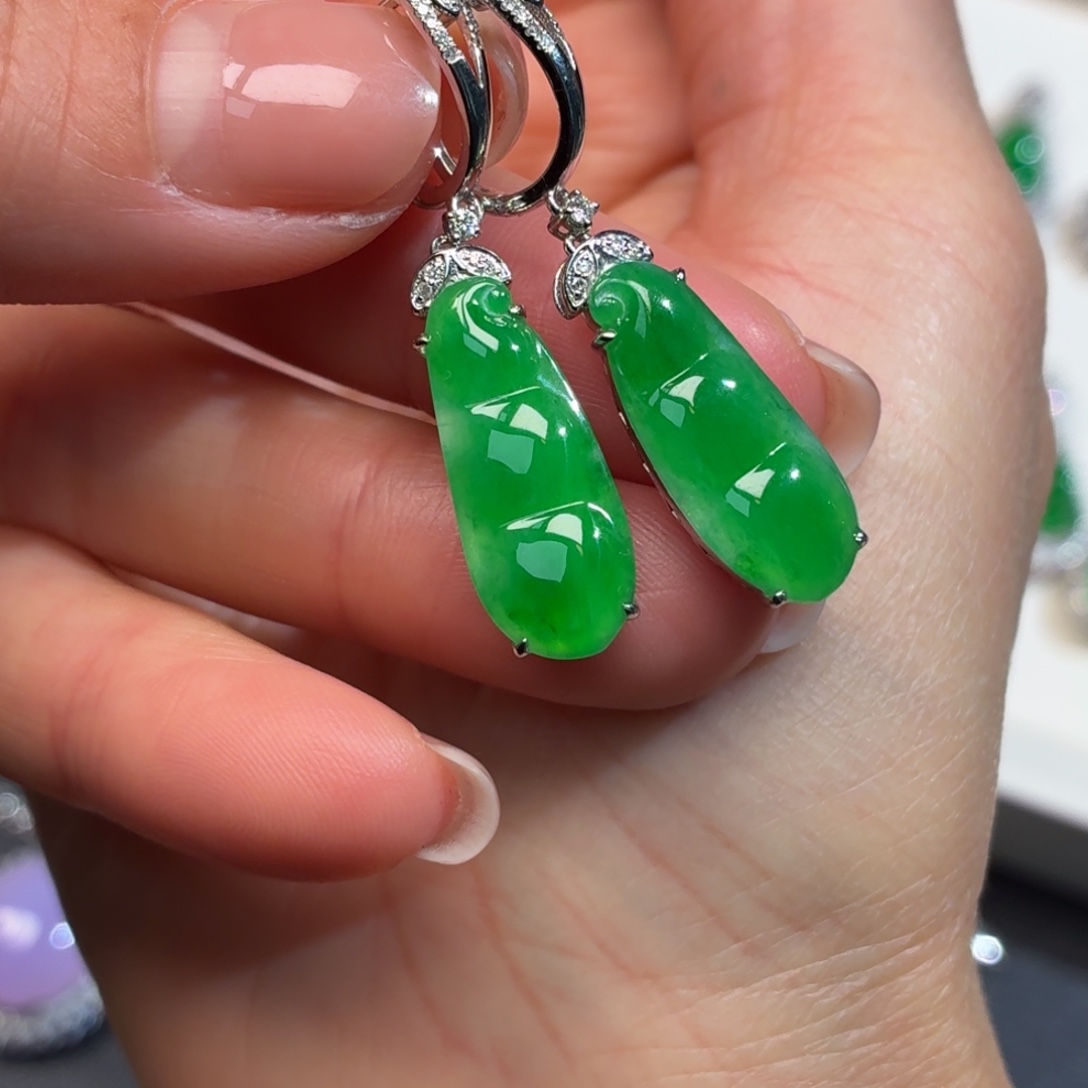 翡翠18K金镶嵌耳饰