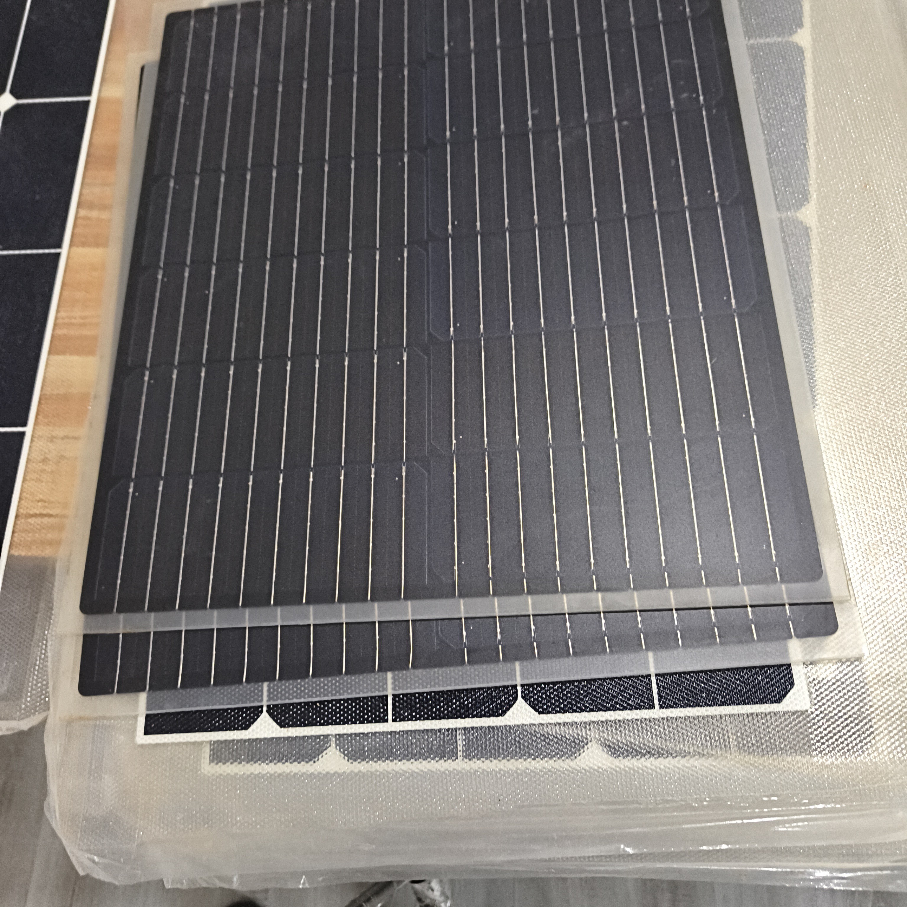 单晶硅太阳能板6伏24瓦光伏板充电库存微瑕