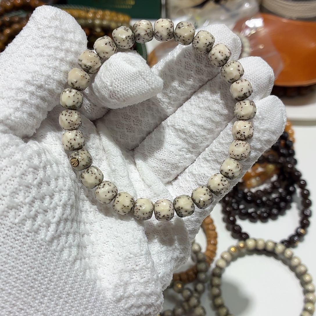 星月菩提手串尺寸8.3