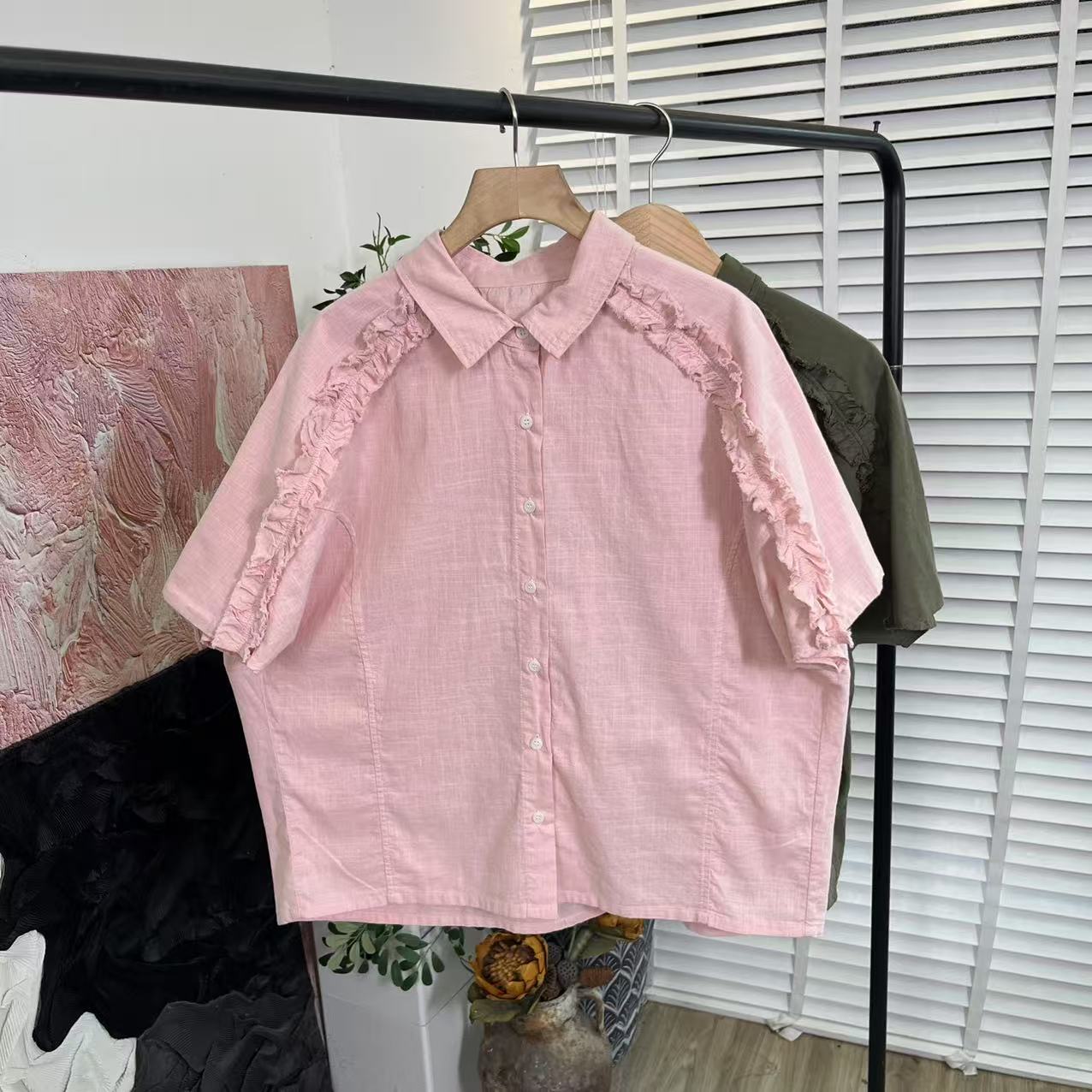 休闲百搭「拼接小花边单排扣」短袖衬衫女E5971
