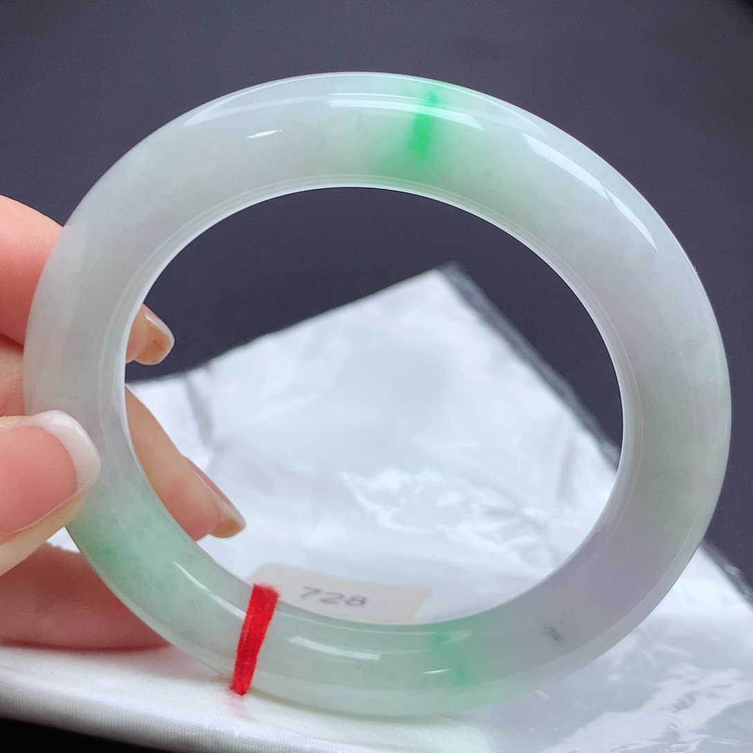 翡翠手镯（圆镯）未镶嵌88n n n n n n n n