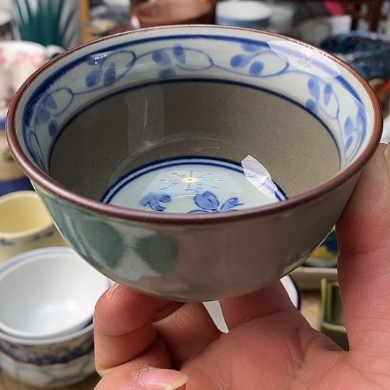    中古物品默认微瑕，谨慎参拍，满18包邮！