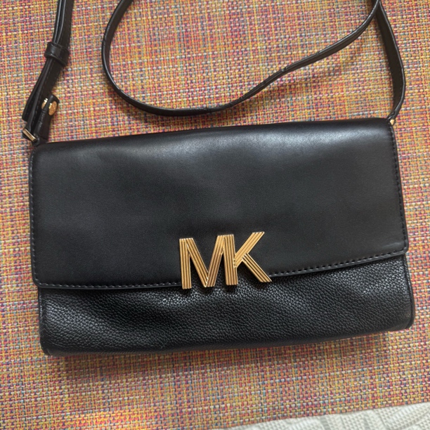 未使用 MICHAEL KORS/迈克高仕 大麦中古/MK/黑色翻盖全皮斜挎包