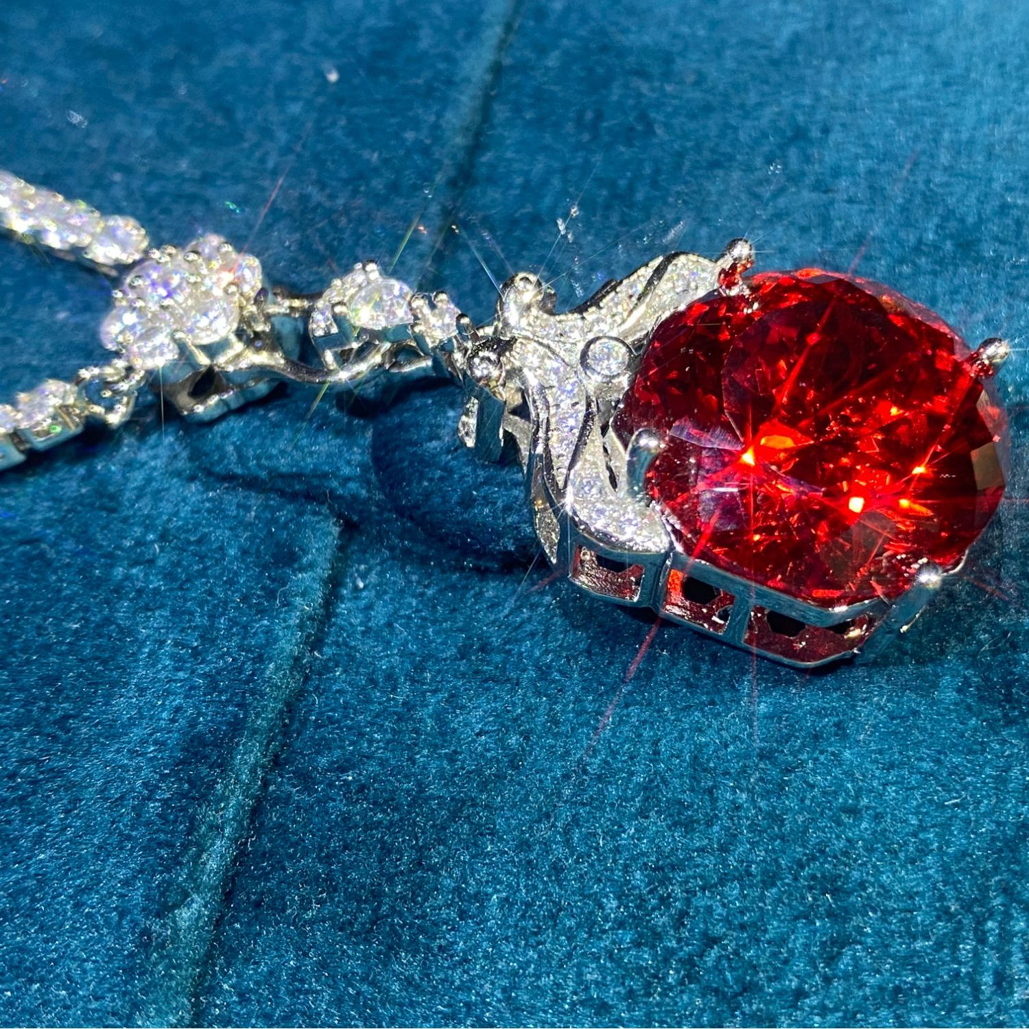 【南非库里南】NFKLN 高端奢华定制 红色双天鹅吊坠 535