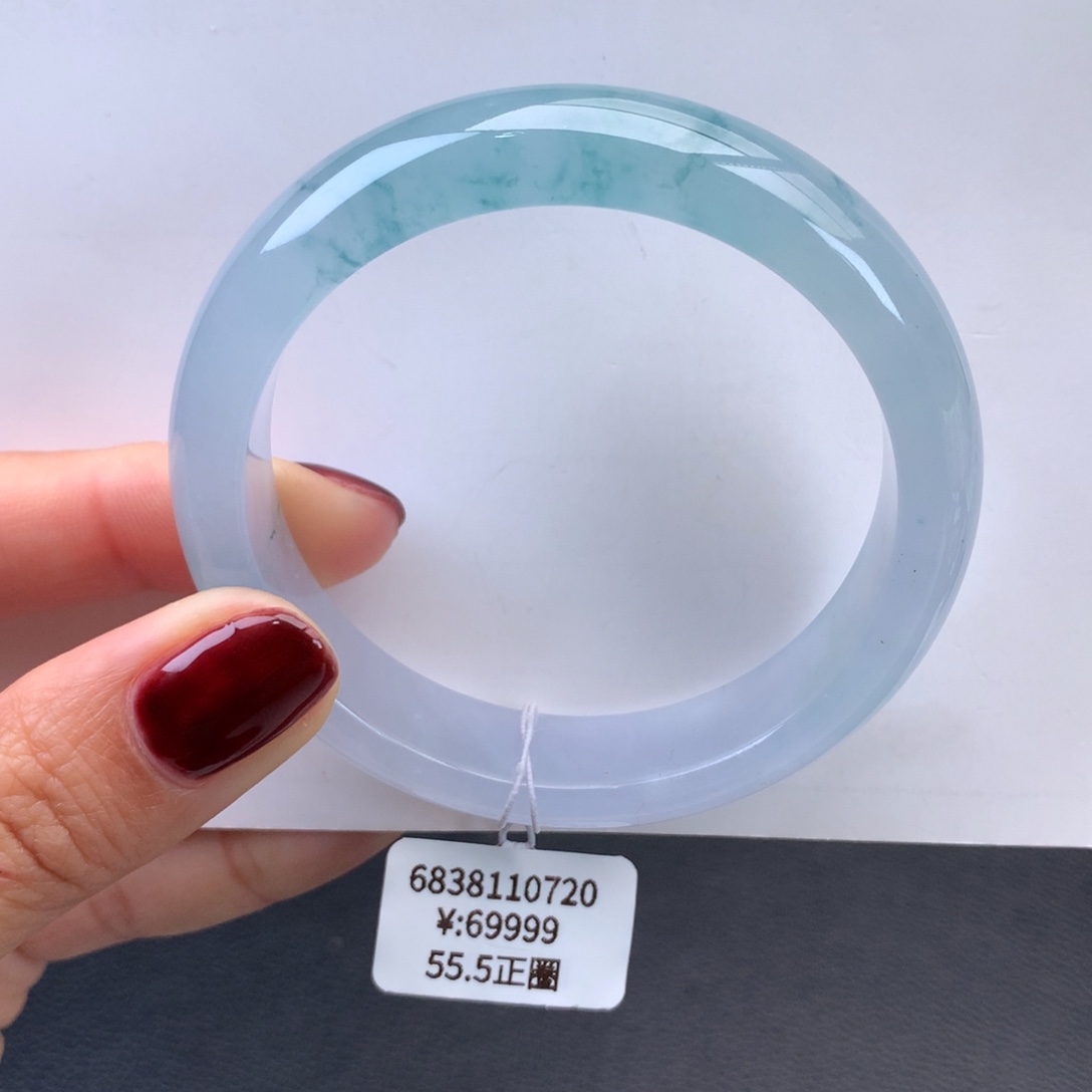 翡翠手镯未镶嵌冰莹光蓝水飘花手镯