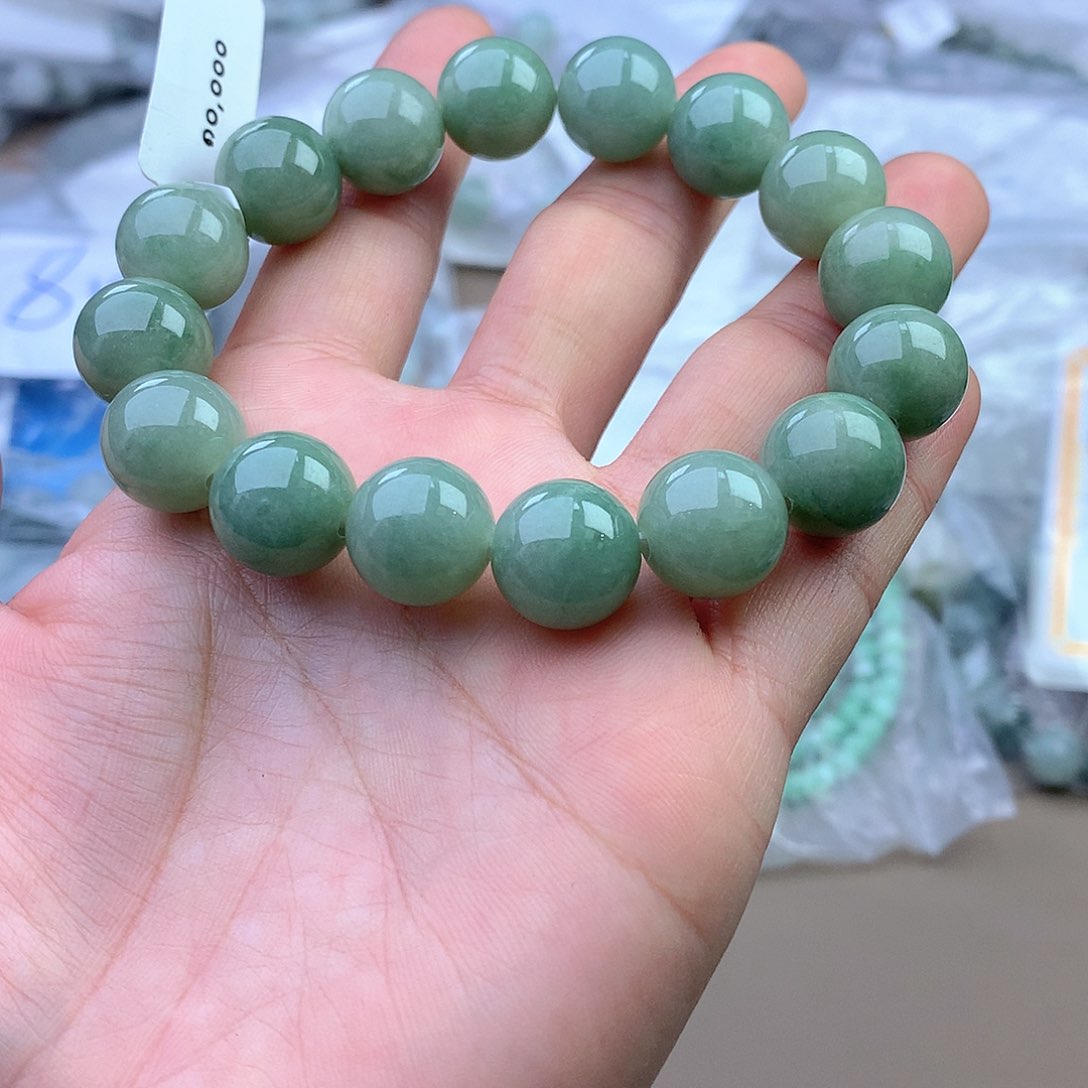 未镶嵌手串定制翡翠