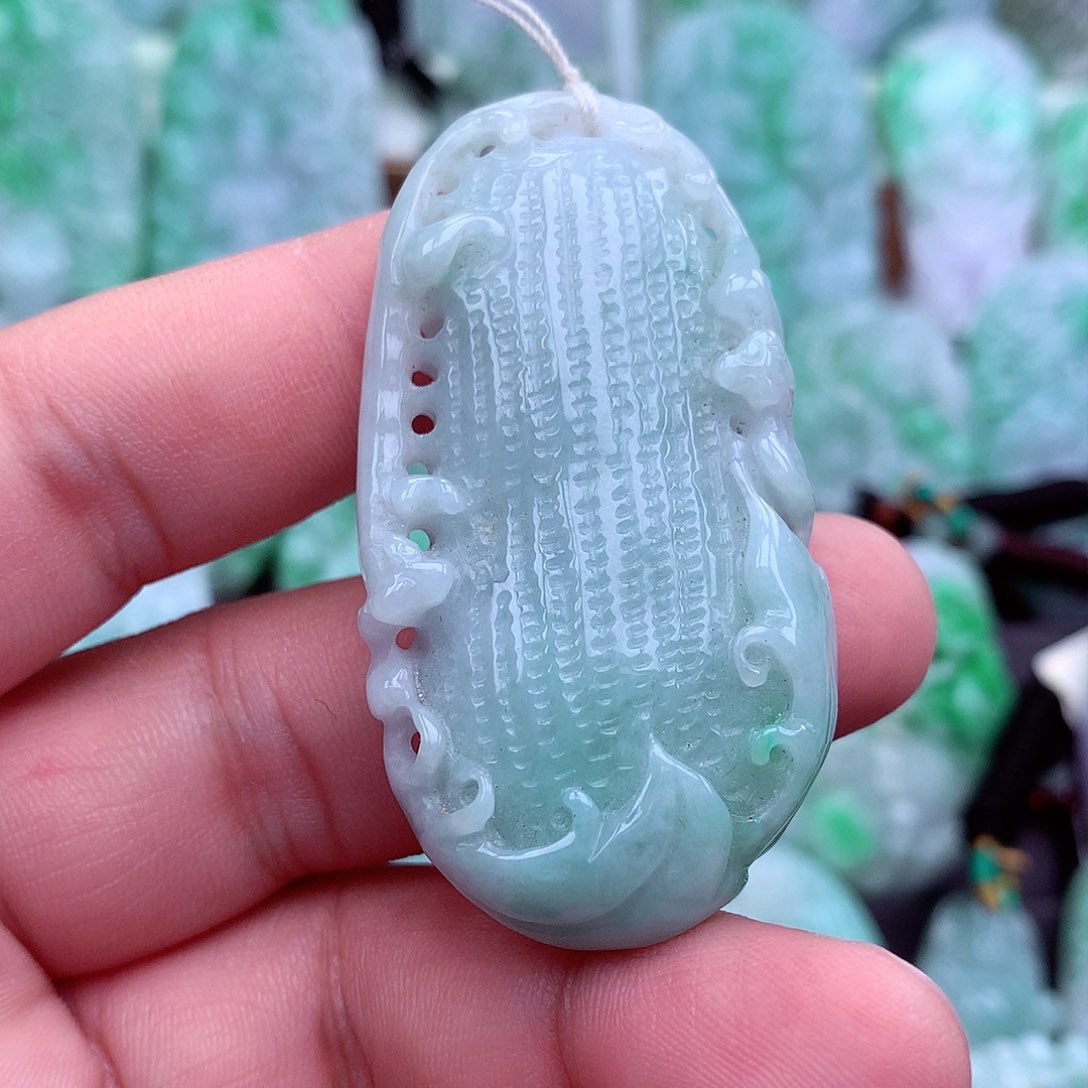 翡翠吊坠(不含链)未镶嵌