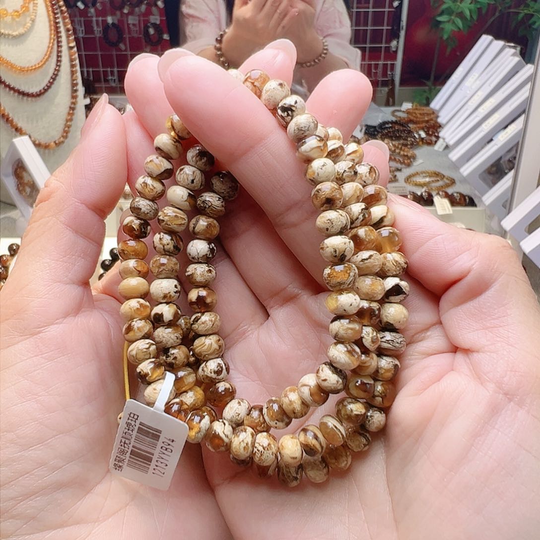 琥珀裸石未镶嵌抚顺琥珀7溶洞108