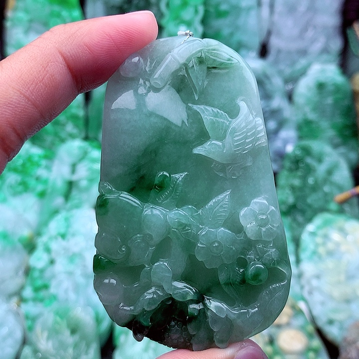 翡翠吊坠(不含链)未镶嵌