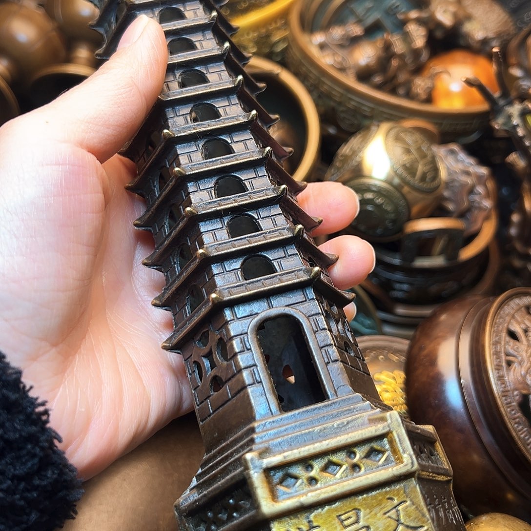 精美铜器工艺品等