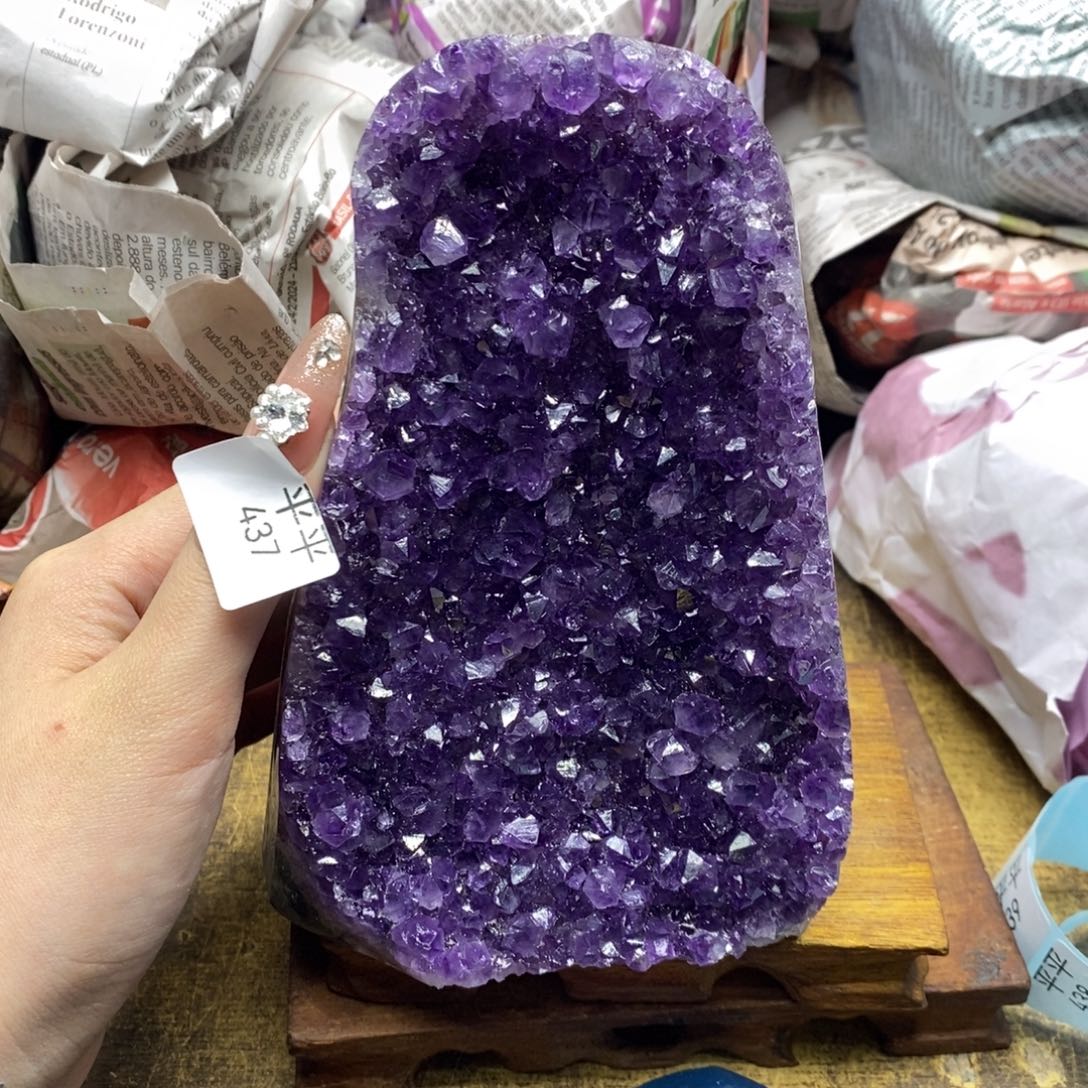 紫晶乌拉圭未镶嵌