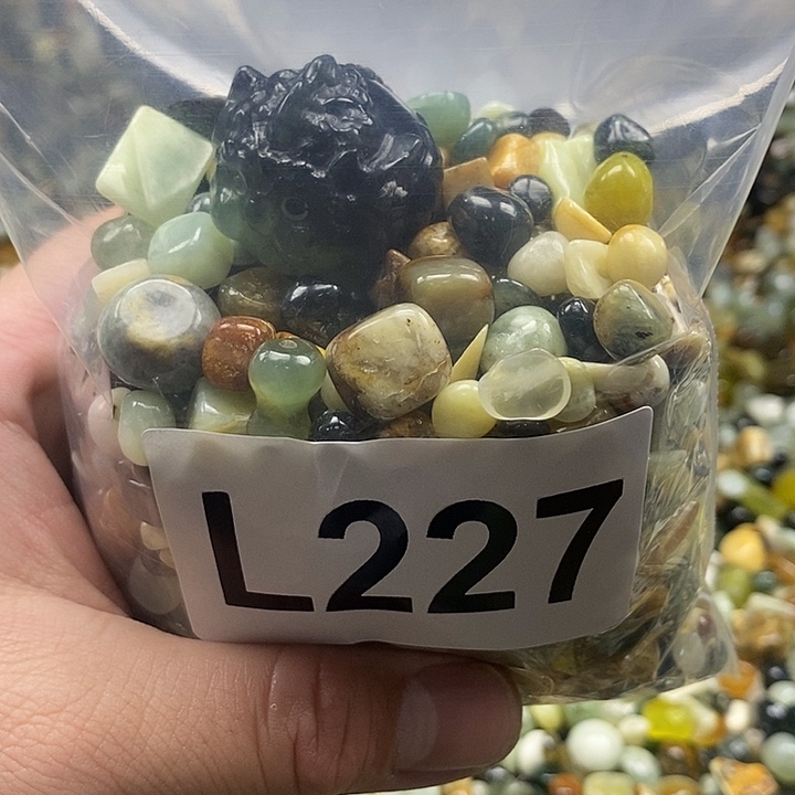 岫玉鱼缸石未镶嵌