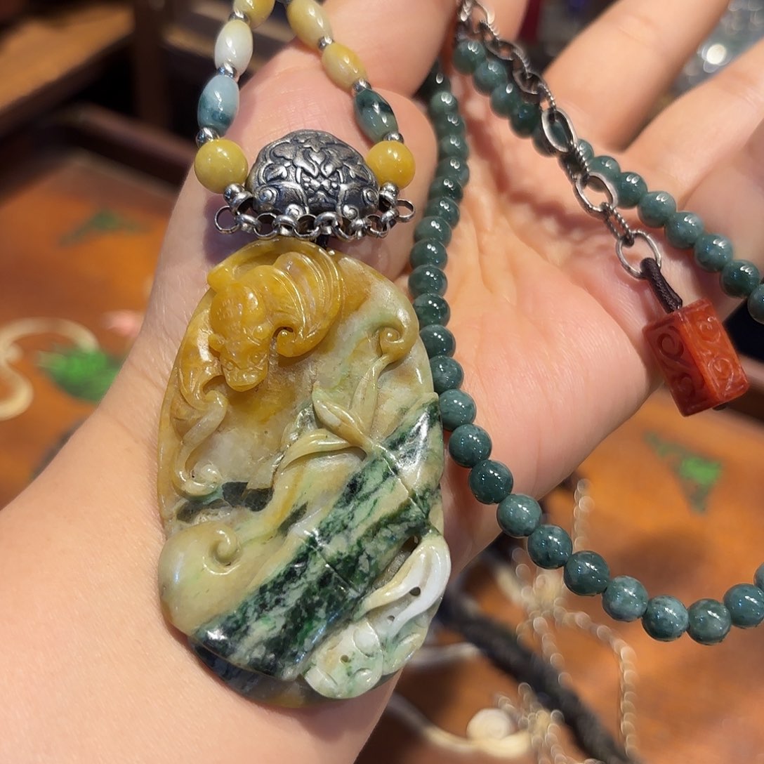 翡翠颈饰未镶嵌原创