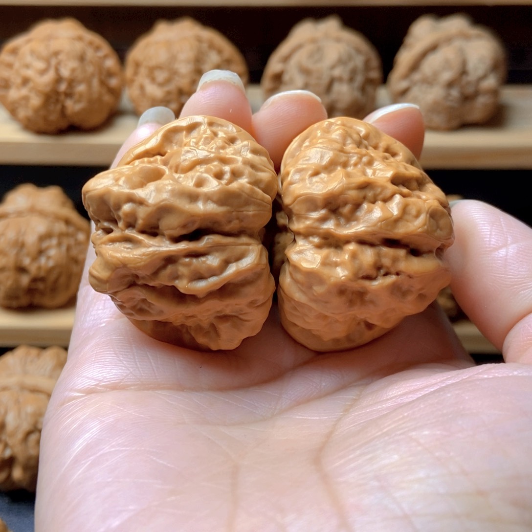 文玩核桃吊坠蛤蟆头