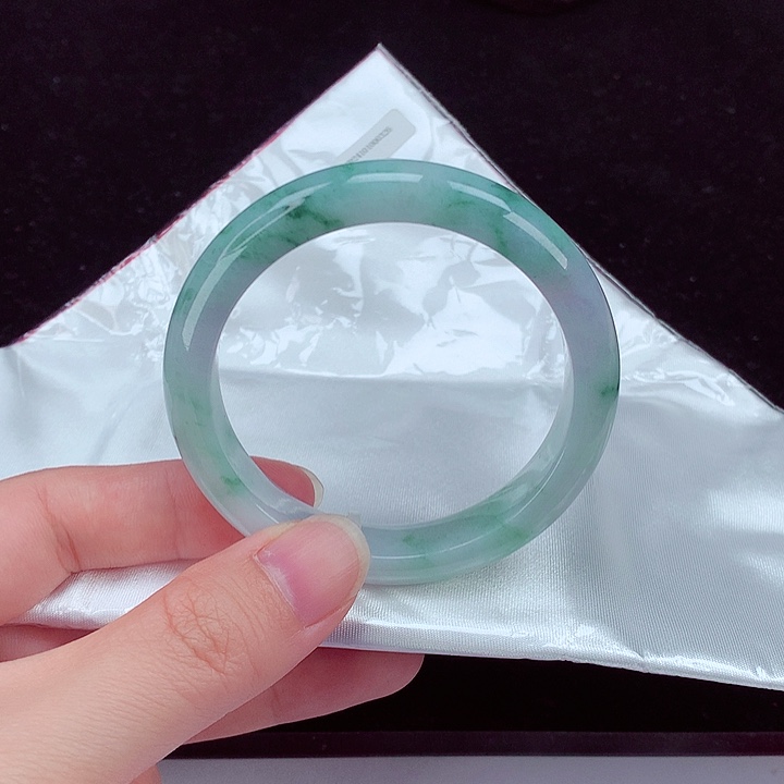 翡翠未镶嵌手镯翡翠