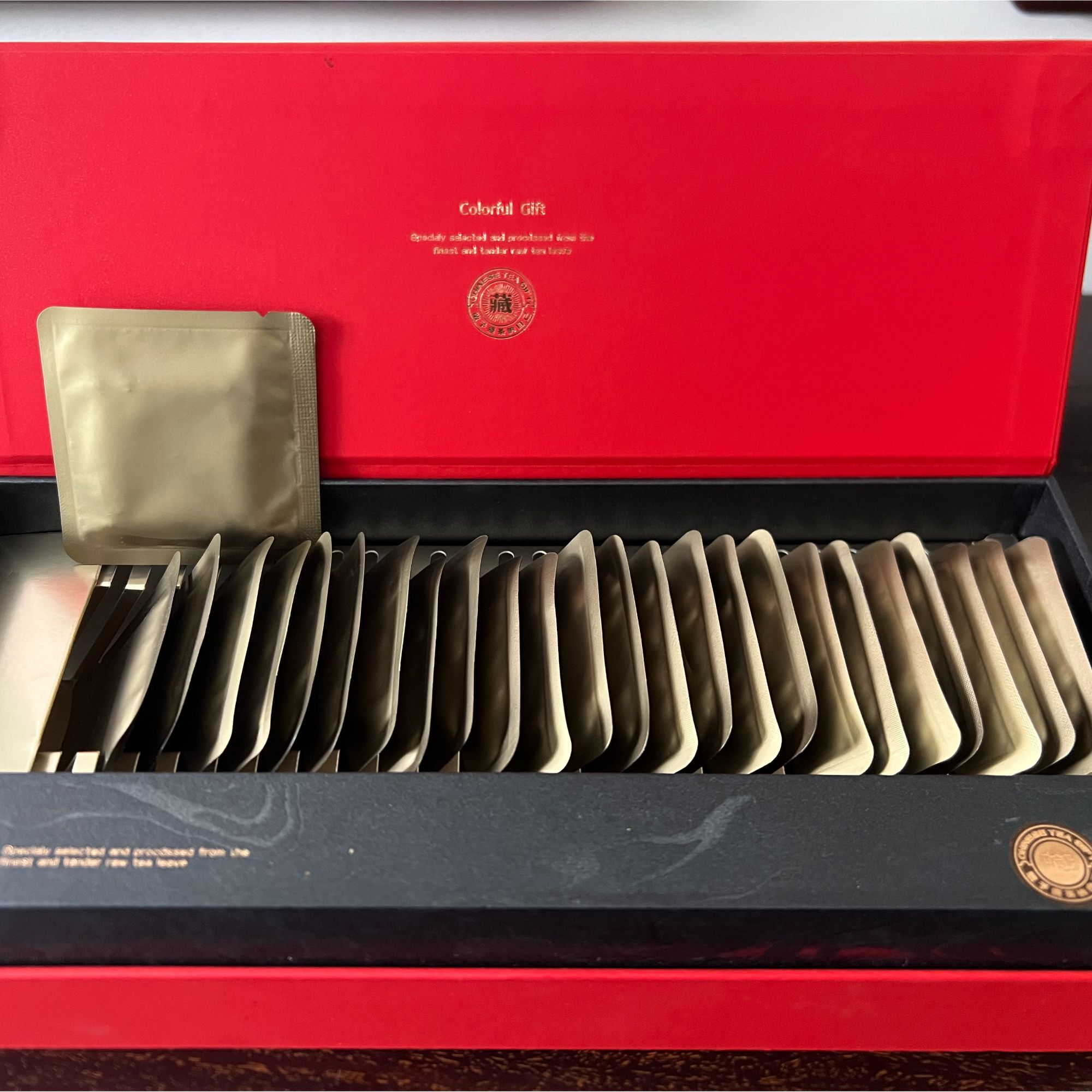 DP12-22   24年（困鹿山私藏）普洱生茶小方片210克（不带礼盒）