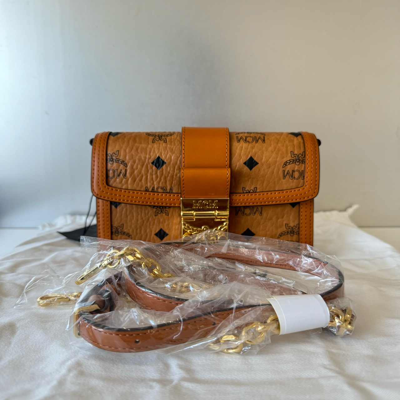 99新 MCM mcm Tracy 迷你链条包 闲置