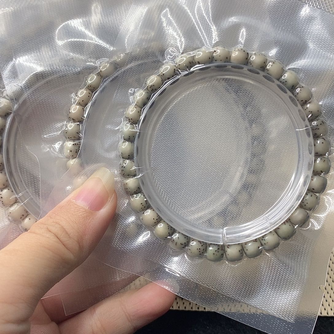 吊坠星月菩提石玉河豚单圈76