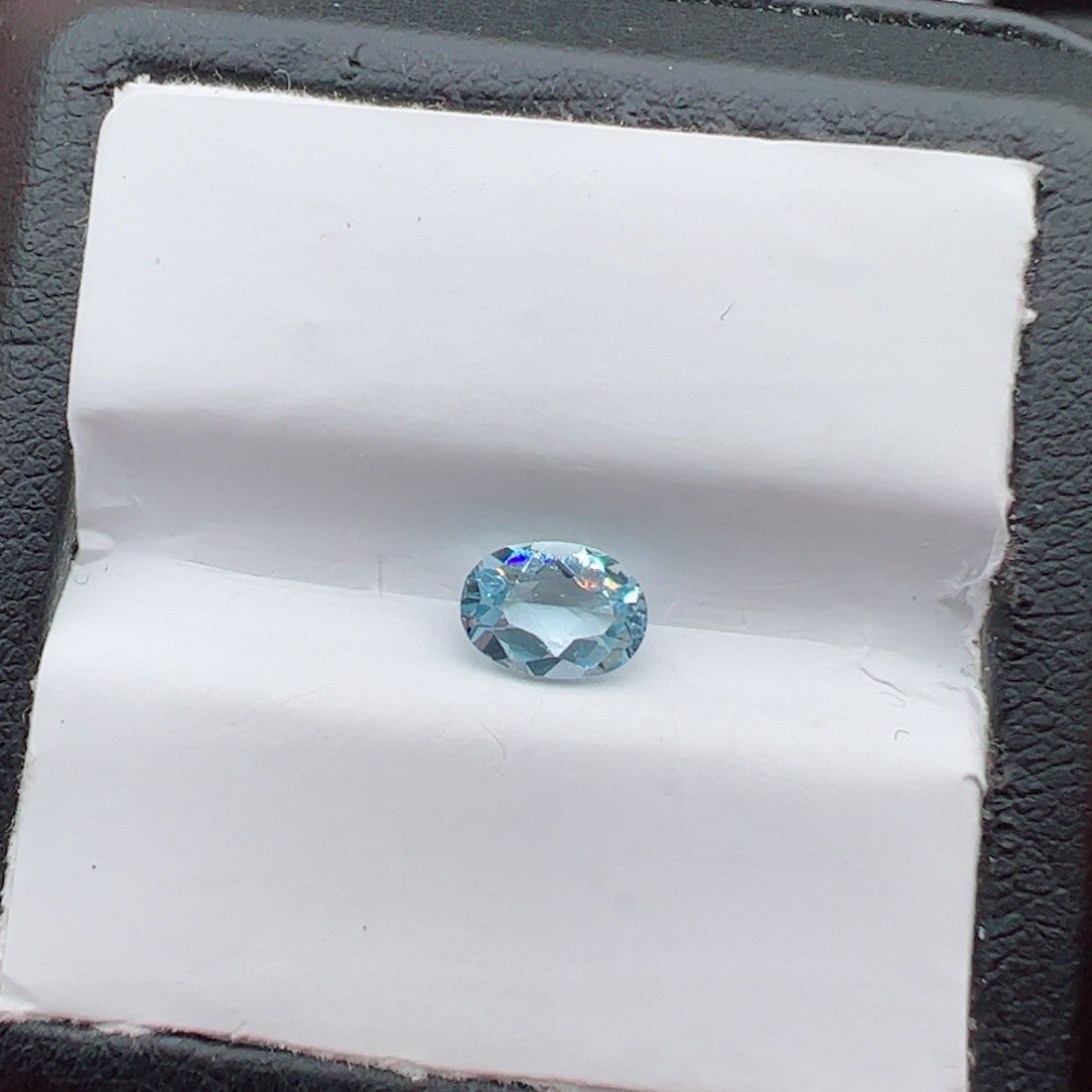 海蓝宝石裸石未镶嵌0.7克拉