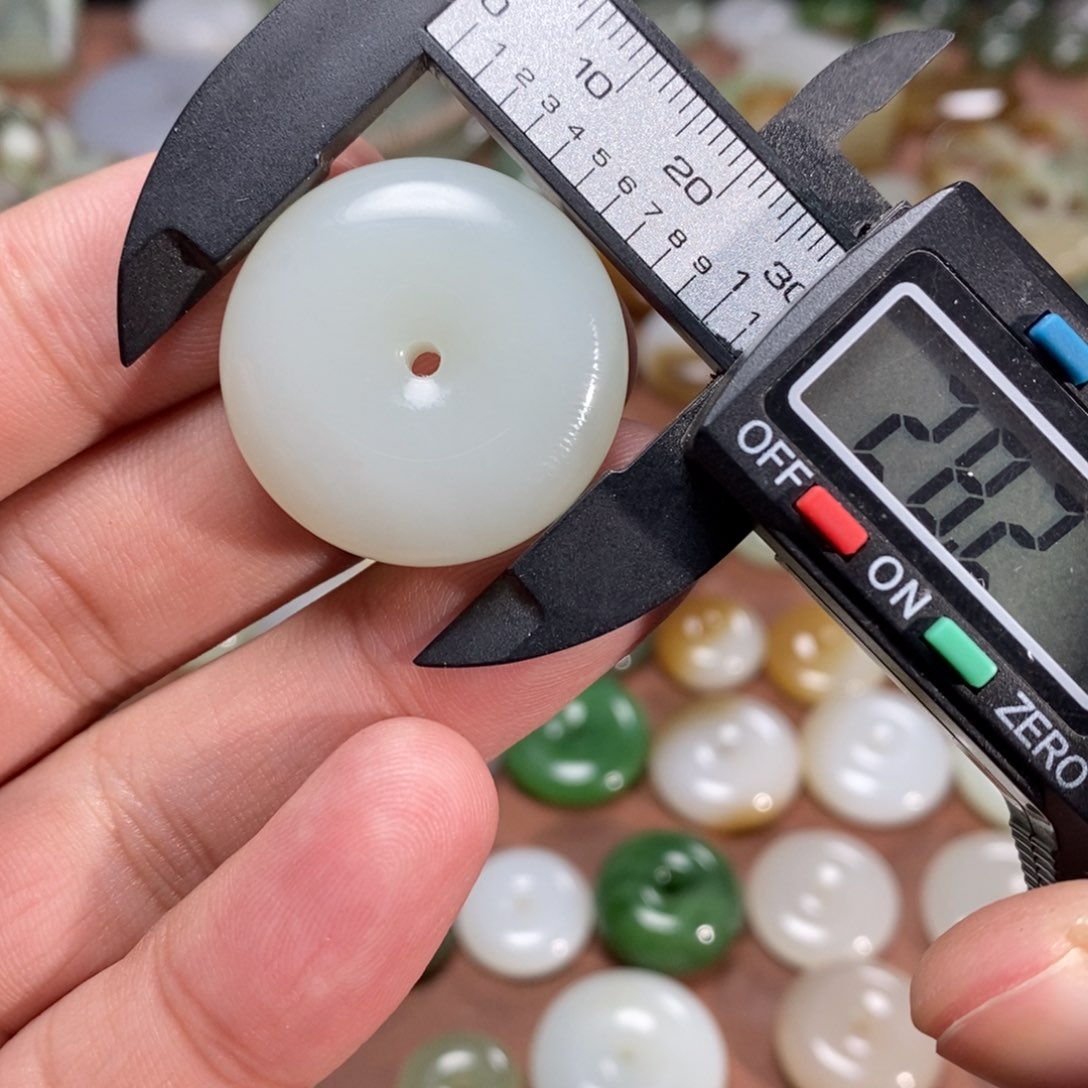 和田玉吊坠(不含链)未镶嵌