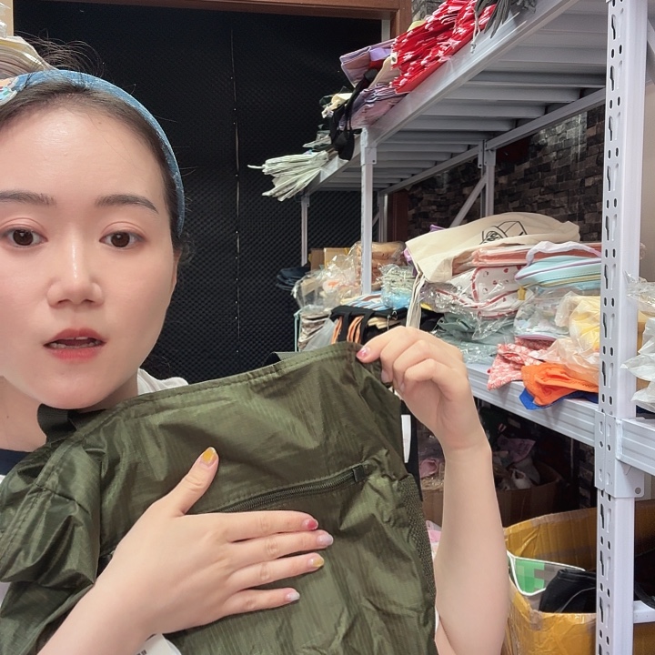 PU箱包收纳箱等物品