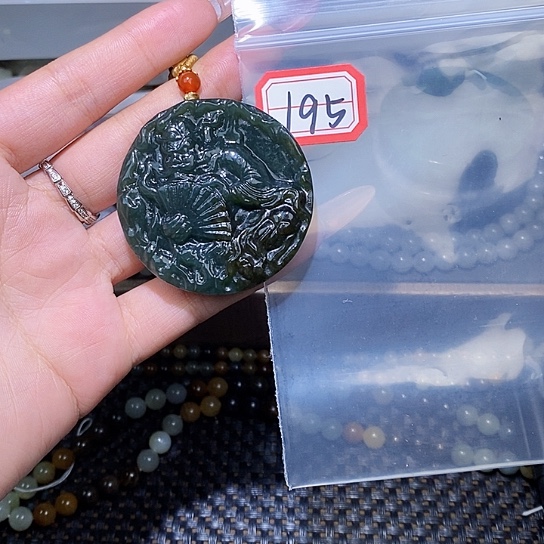 和田玉和田玉边角料随机发未镶嵌