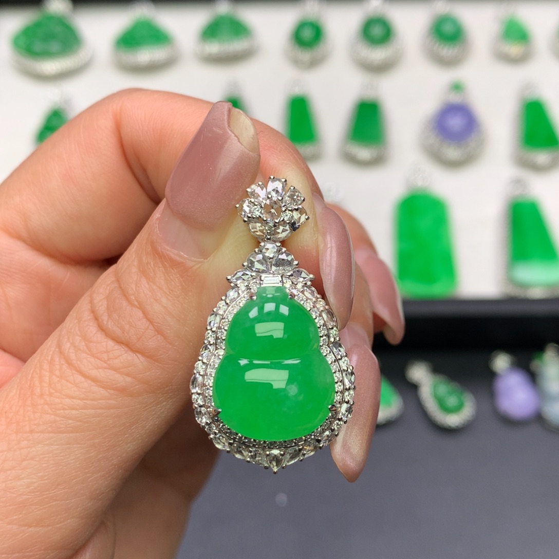 翡翠18K金镶嵌吊坠(不含链)