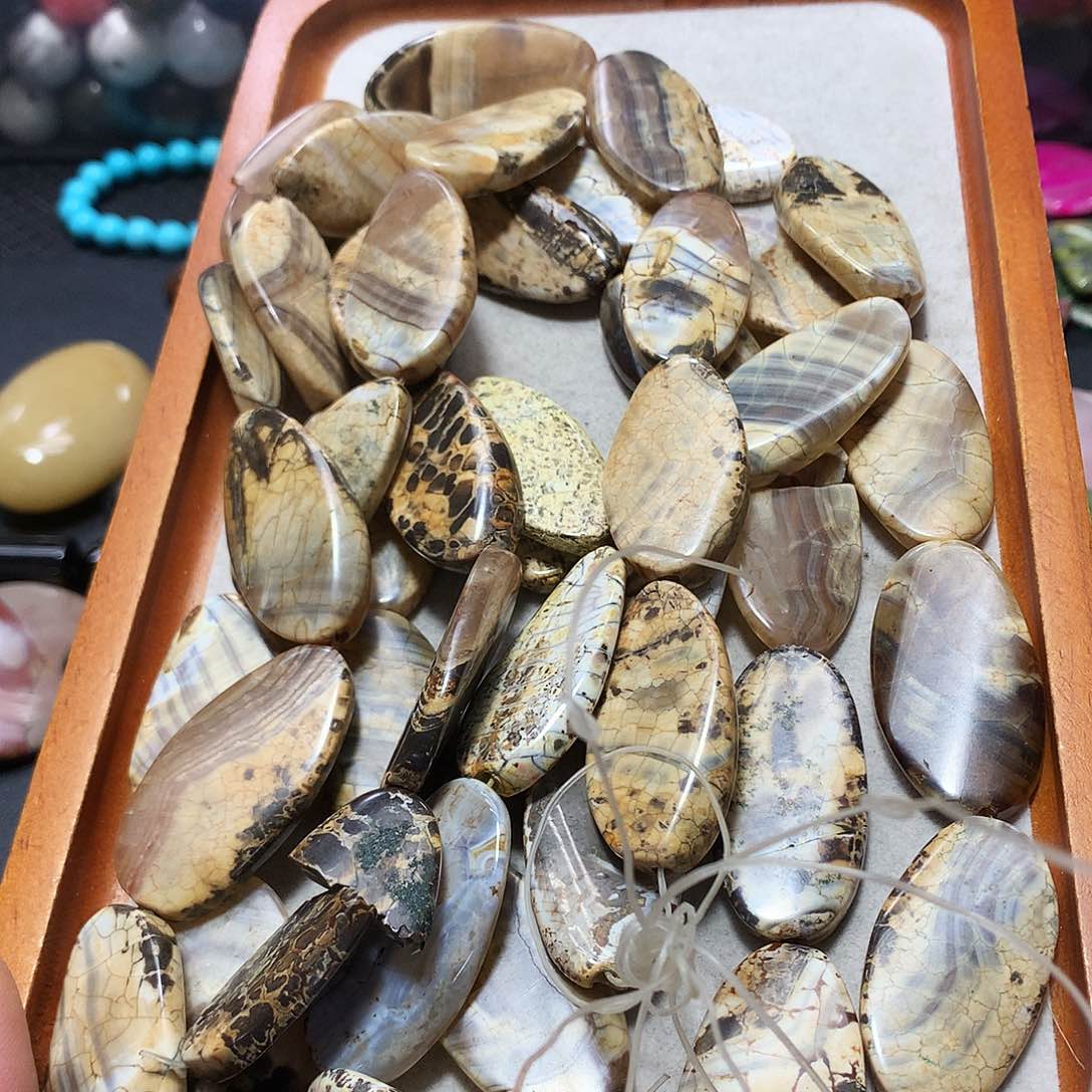 未镶嵌手串玛瑙/玉髓四条坏处理