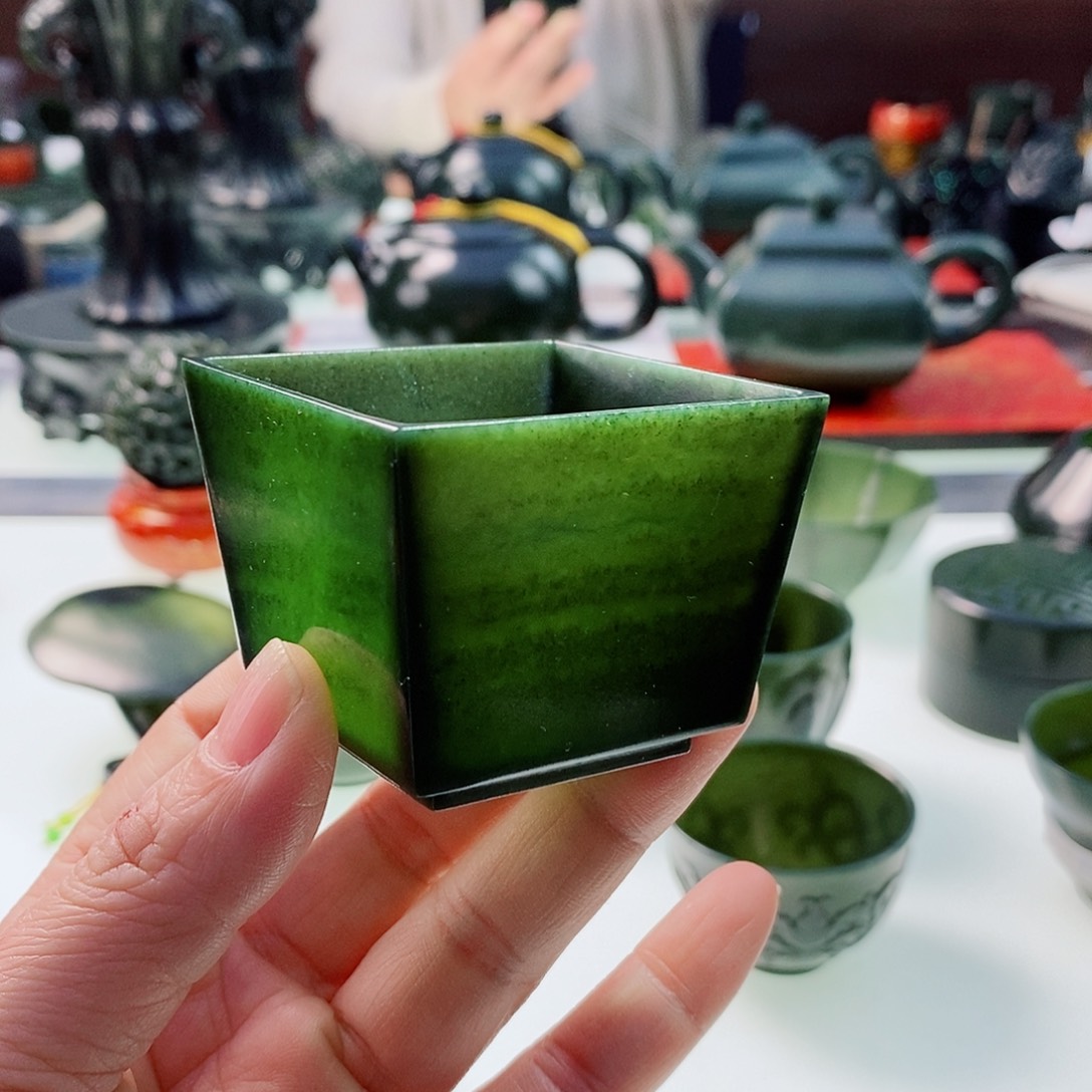 和田玉（青玉）摆件未镶嵌宁*是