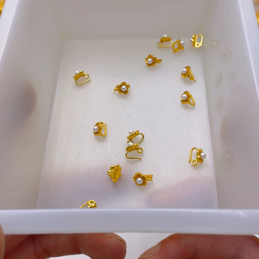 锆石铜合金花花压襟3颗