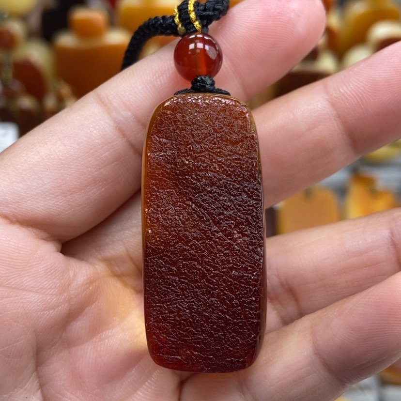 【闪购商品】琥珀颈饰未镶嵌