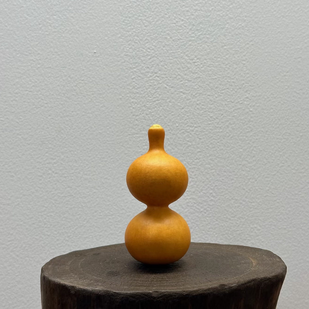 精品文玩天然小葫芦手把盘玩